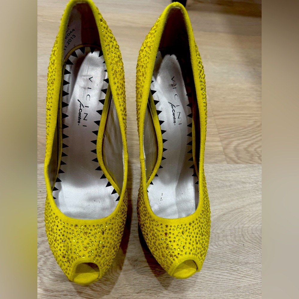 Vicini Yellow Peep-Toe High Heels